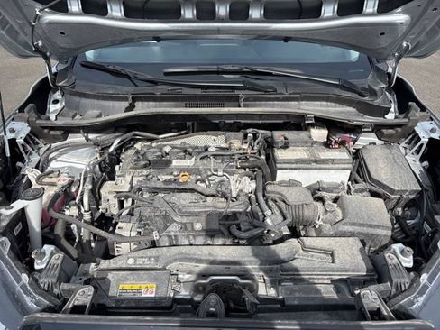 Used 2025 Toyota Corolla Cross LE AWD/4WD image 40