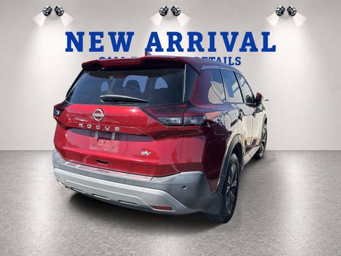 Used 2022 Nissan Rogue SV FWD image 5