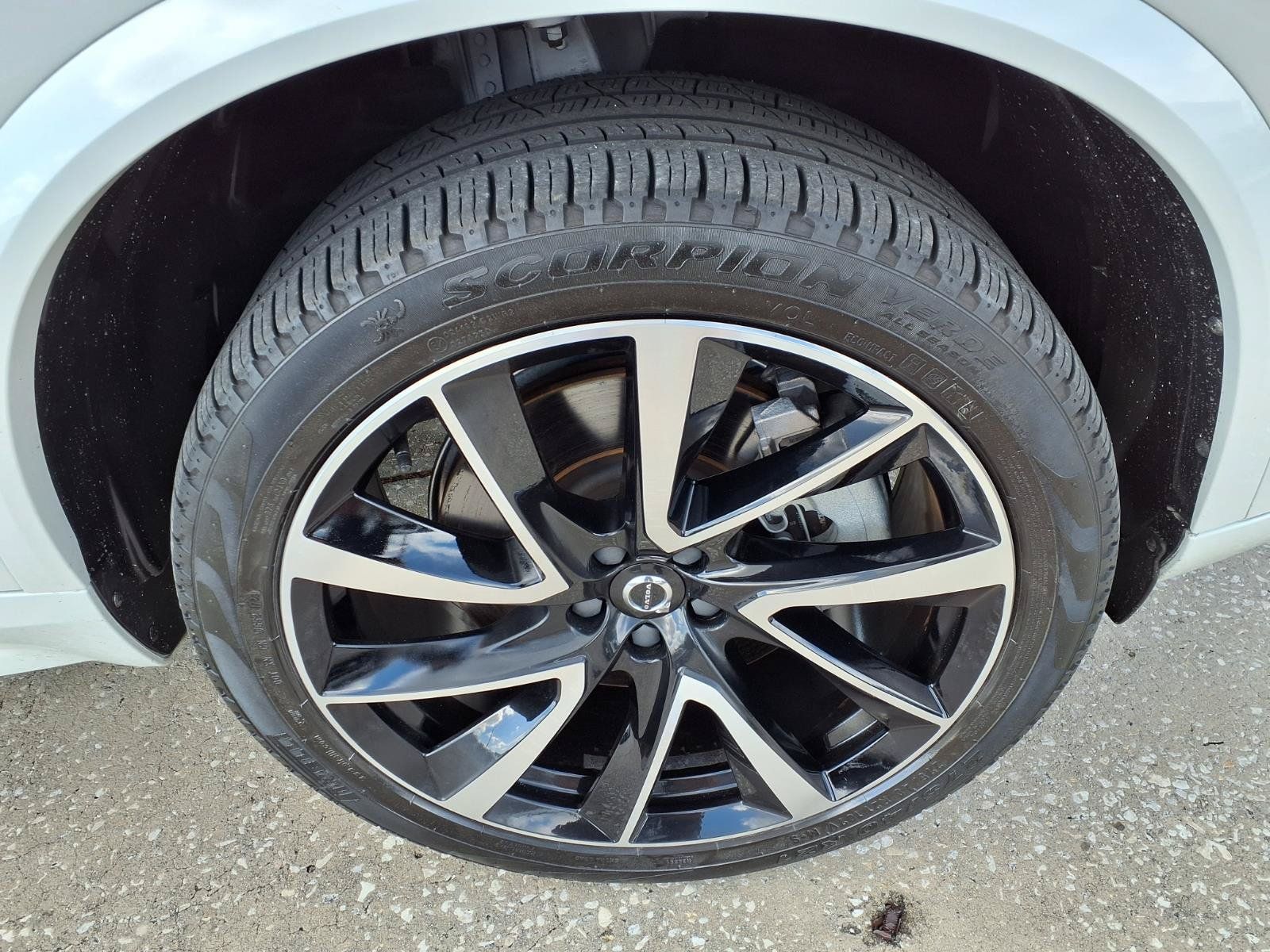 Certified 2023 Volvo XC90 T8 Plus w/ Protection Package Premier AWD/4WD image 9