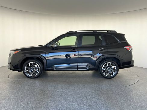 Used 2025 Subaru Forester Limited w/ Popular Package #2 AWD/4WD image 8