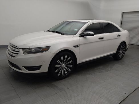 Used 2015 Ford Taurus Limited w/ Equipment Group 301A image 2