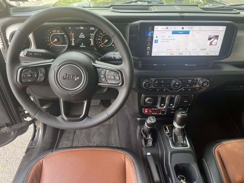 Used 2024 Jeep Wrangler Sport AWD/4WD image 2