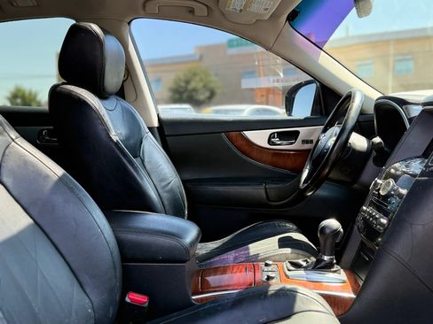 Used 2012 INFINITI FX35 2WD w/ Premium Pkg image 18