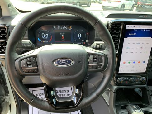 Used 2024 Ford Ranger Lariat w/ FX4 Off-Road Package AWD/4WD image 24
