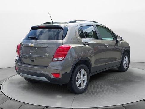 Used 2022 Chevrolet Trax LT w/ Driver Confidence Package AWD/4WD image 5