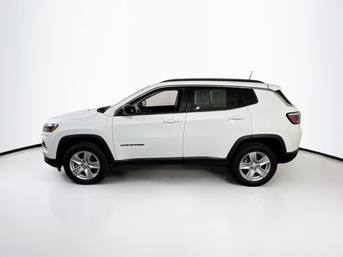 Used 2022 Jeep Compass Latitude w/ Convenience Group AWD/4WD image 8