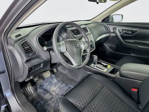 Used 2017 Nissan Altima 2.5 SV image 15