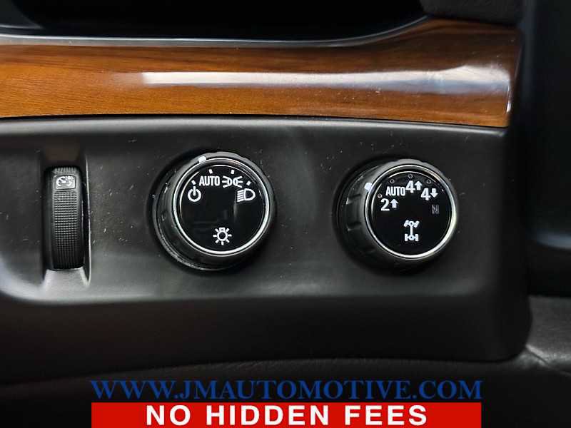 Used 2017 Cadillac Escalade Luxury AWD/4WD image 36