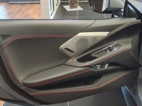 Used 2024 Chevrolet Corvette Stingray Premium Cpe w/ Z51 Performance Package RWD image 12