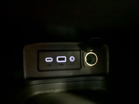 Used 2023 Chevrolet Equinox LT image 17