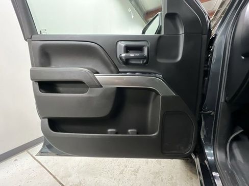 Used 2018 Chevrolet Silverado 1500 LT w/ All Star Edition image 11