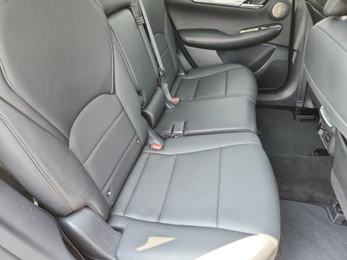 Used 2019 INFINITI QX50 Essential w/ Premium Heat Package AWD/4WD image 18