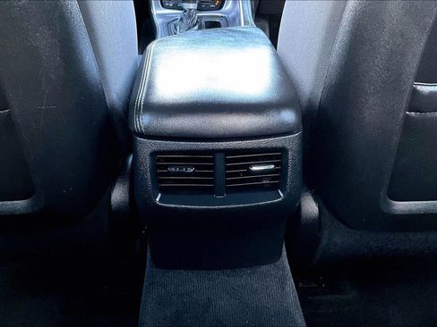 Certified 2016 Dodge Challenger SXT image 20