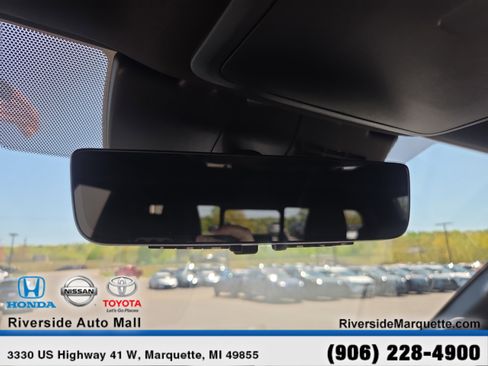 Used 2024 Toyota Tacoma Limited w/ Limited Package (LT) AWD/4WD image 19