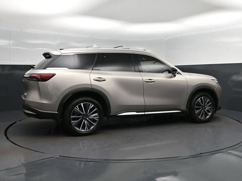 Certified 2026 INFINITI QX60 Luxe w/ Cargo Package AWD/4WD image 8
