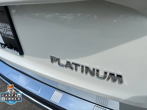 Certified 2022 Nissan Rogue Platinum w/ Head-Up Display Package FWD image 43