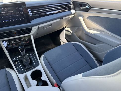 New 2026 Volkswagen Jetta SE FWD image 12