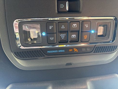 Used 2025 Ford F150 Raptor image 31