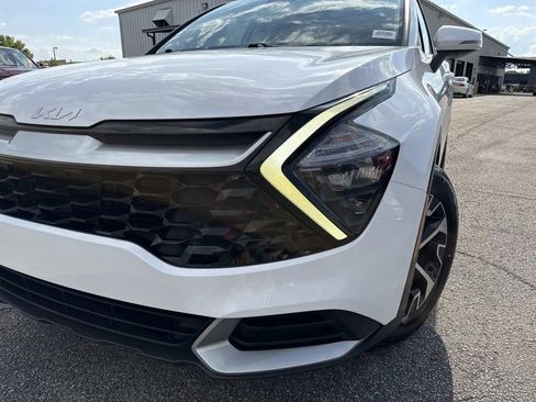 Used 2023 Kia Sportage EX image 9