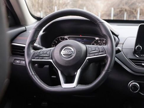 Used 2022 Nissan Altima 2.5 SR w/ Midnight Edition Package image 22