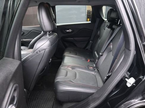 Used 2021 Jeep Cherokee Trailhawk w/ Premium Leather Package image 12