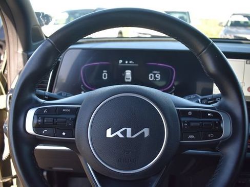 Certified 2025 Kia Sportage X-Line AWD/4WD image 32