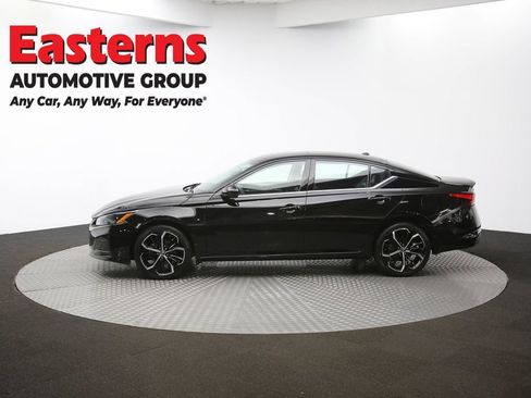 Used 2023 Nissan Altima 2.5 SR w/ SR Premium Package AWD/4WD image 60