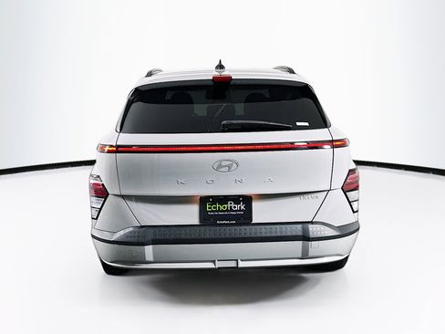 Used 2024 Hyundai Kona SEL image 7