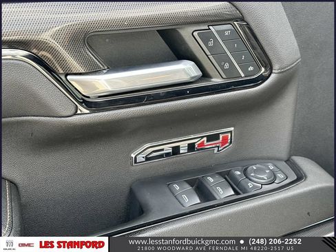 Certified 2023 GMC Sierra 1500 AT4 w/ AT4 Preferred Package AWD/4WD image 17