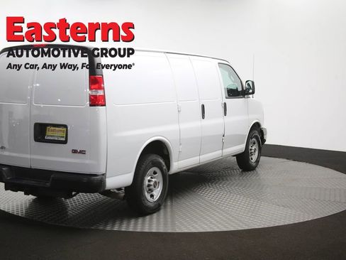 Used 2020 GMC Savana 3500 w/ Driver Convenience Package RWD image 40