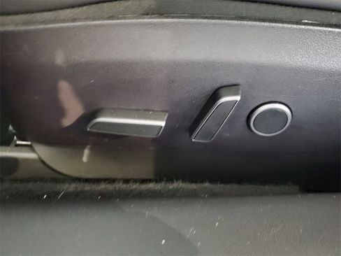 Used 2021 Tesla Model 3 Long Range image 16