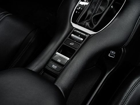 Used 2023 Honda HR-V EX-L image 27