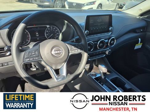 New 2025 Nissan Sentra SV image 4
