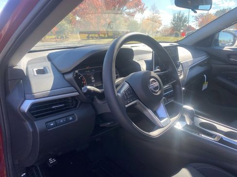 New 2025 Nissan Altima 2.5 SV w/ SV Premium Package image 10