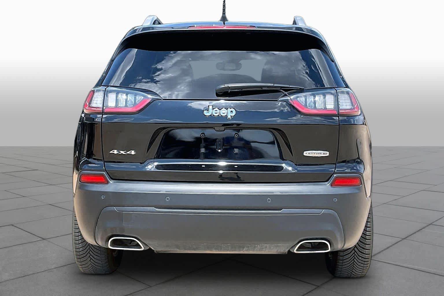 Used 2021 Jeep Cherokee Latitude Lux w/ Comfort/Convenience Group AWD/4WD image 6