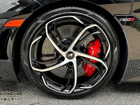 Used 2024 McLaren 750S Spider image 10