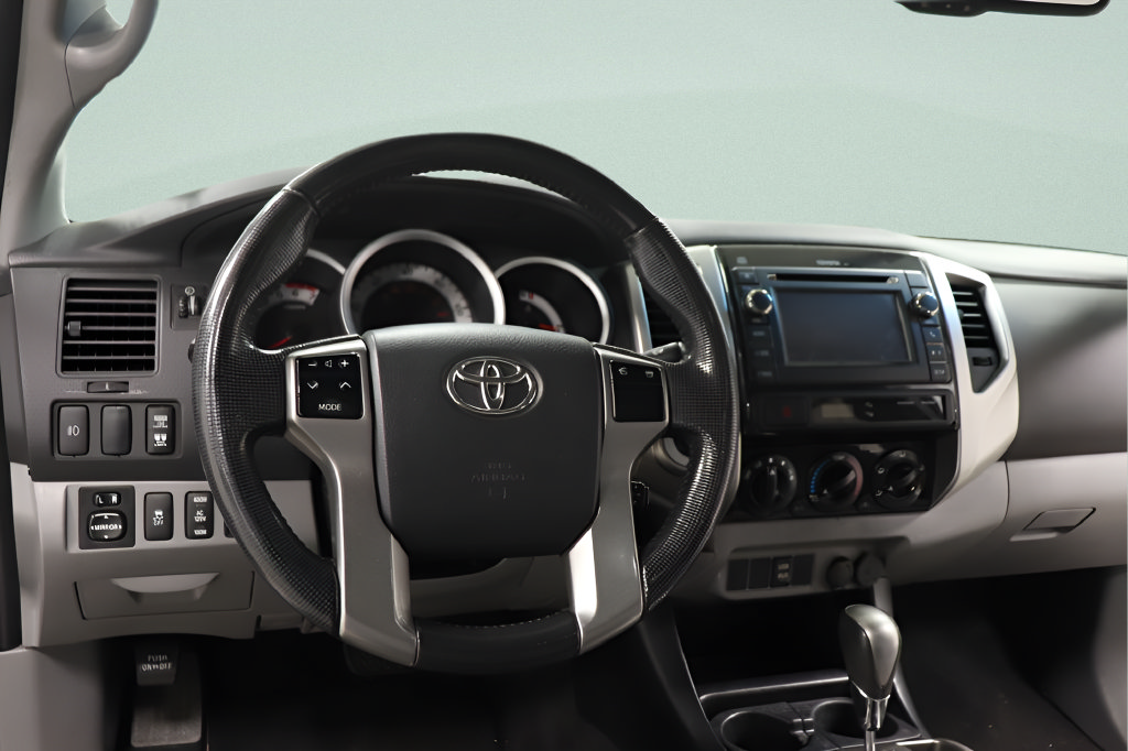 Used 2013 Toyota Tacoma 4x4 Double Cab w/ TRD Sport Pkg image 6