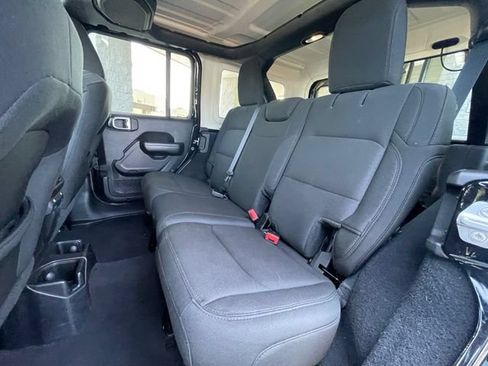 Used 2019 Jeep Wrangler Unlimited Sport S AWD/4WD image 23