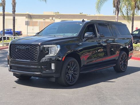 Used 2024 GMC Yukon XL Denali AWD/4WD image 5