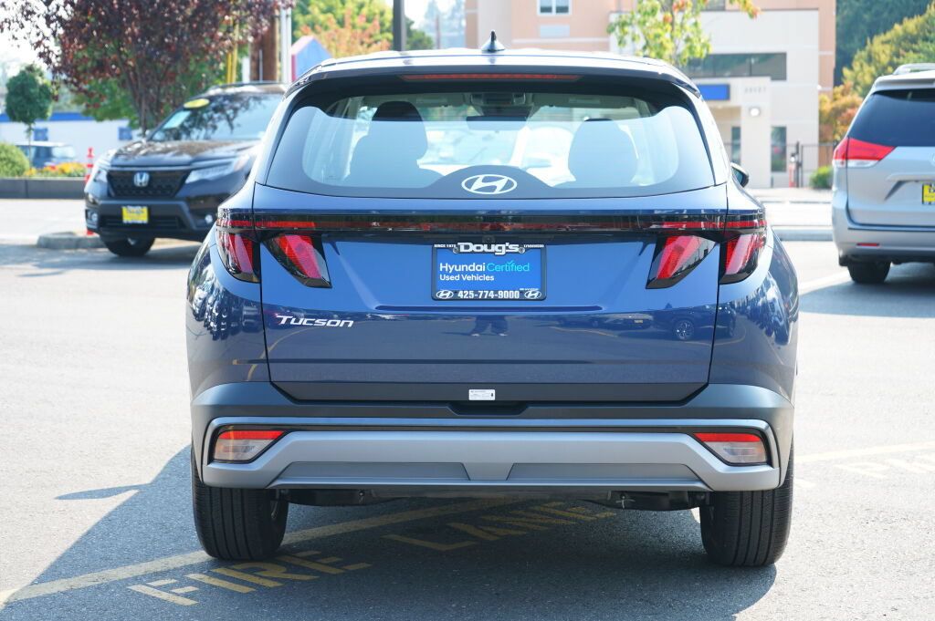 Certified 2025 Hyundai Tucson SE FWD image 7