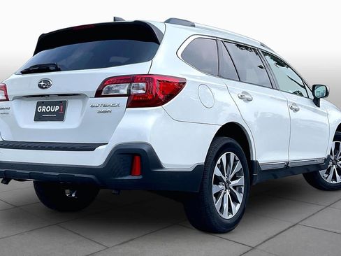 Used 2019 Subaru Outback 3.6R Touring AWD/4WD image 12