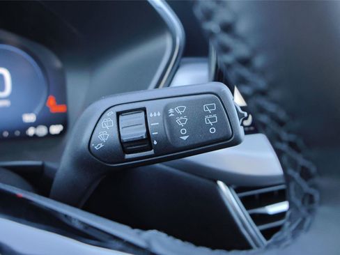 New 2025 Ford Escape SE w/ PHEV Premium Package image 18