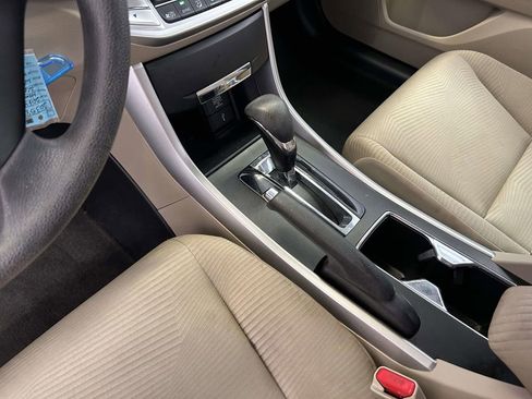 Used 2014 Honda Accord LX image 19