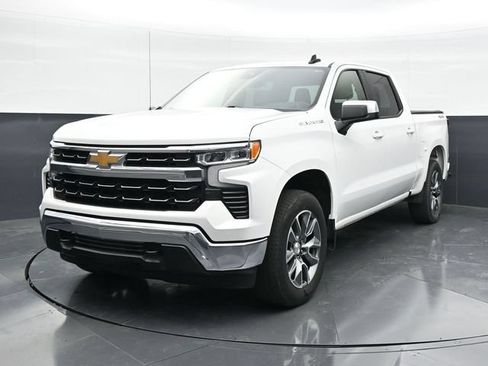 Used 2024 Chevrolet Silverado 1500 LT AWD/4WD image 5