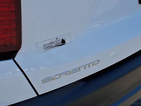 Certified 2023 Kia Sorento X-Line EX image 34