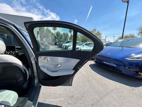 Used 2015 Mercedes-Benz C 300 4MATIC Sedan image 14