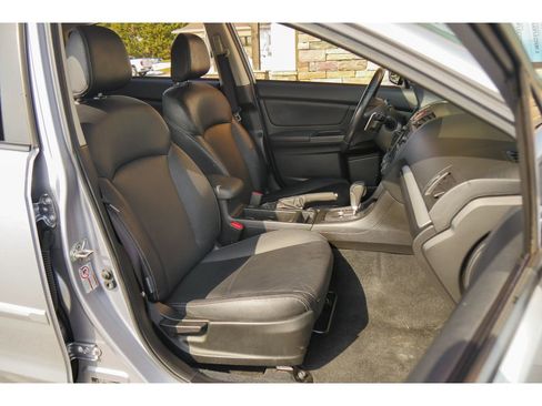 Used 2013 Subaru Crosstrek 2.0i Limited image 14