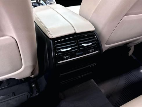 Used 2017 BMW 540i RWD image 36