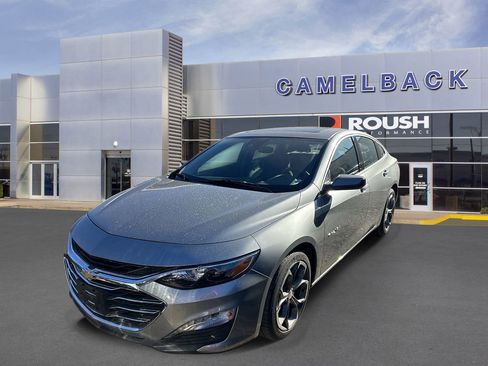 Used 2024 Chevrolet Malibu LT image 2
