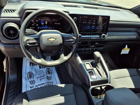 New 2025 Chevrolet Colorado W/T image 14